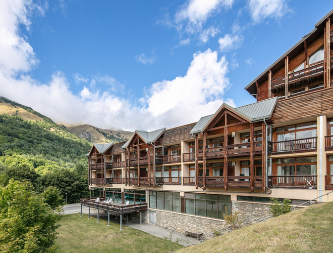 Exterior 3, Duplex for 12 Near Galibier Pass, Savoie