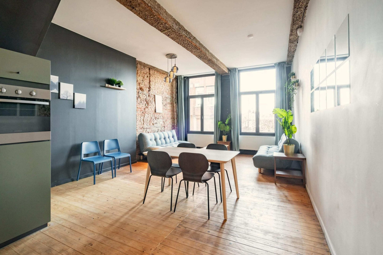 Living room 5, Spacious Riverside Apartment for 9, Antwerpen