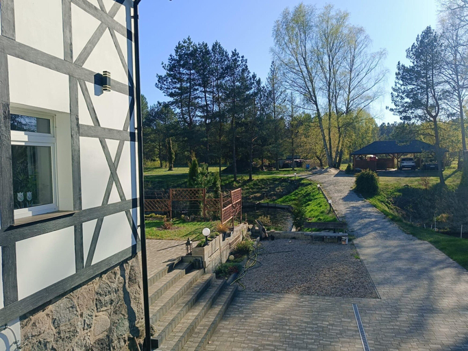 Garden 4, Half of a Holiday Home, Historic Mill, Sławno