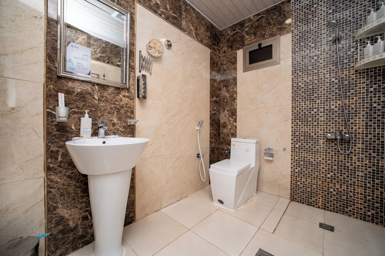 Bathroom 5, Swat Hotel Apartment, Dammam