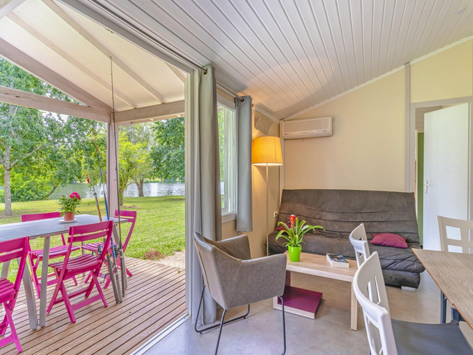 Living room, Serene Cottage Near Lot River, Lot-et-Garonne