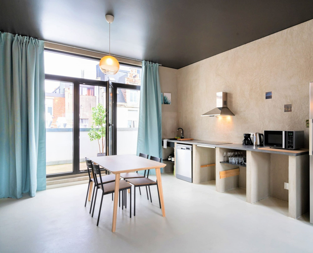 Dining, Antwerp Central Residence1bbknswifi, Antwerpen