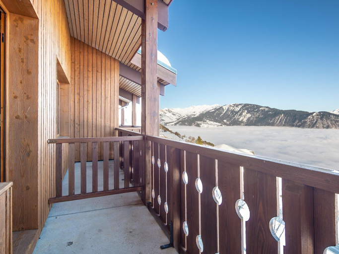 Balcony, Large Alpine Family Stay in Doucy, Savoie