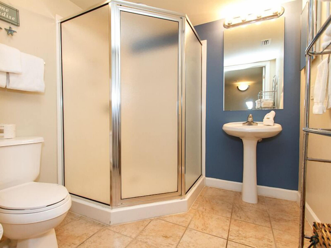 Bathroom 4, Pelican Isle 214 - Good Times & Beachlines, Okaloosa