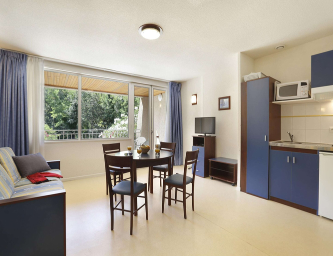 Private kitchen, Nature-focused Studio for 5, Ardèche