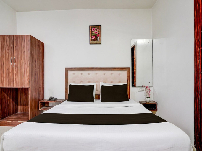Room 3, Deluxe Hotel TR, Amritsar