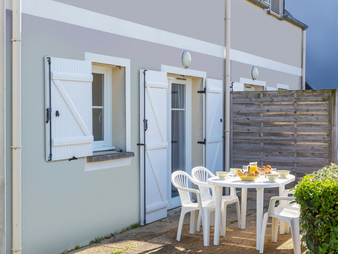 Balcony 4, Brittany Flat Near Pentrez Beach, Finistère