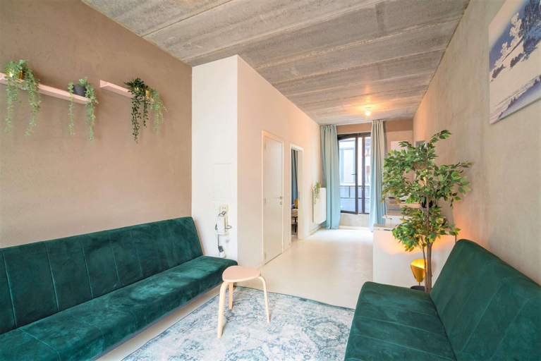 Living room 4, Antwerp Central One Bedroom Apartment, Antwerpen