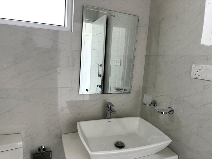 Bathroom 3, The Secret Heaven - Kandy, K.F.G. & G. Korale