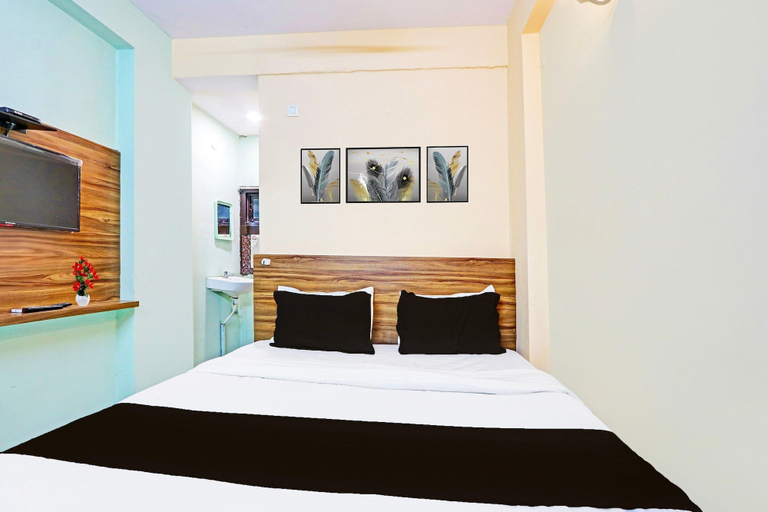 Room 2, Deluxe Laxmi Residency, Karimnagar