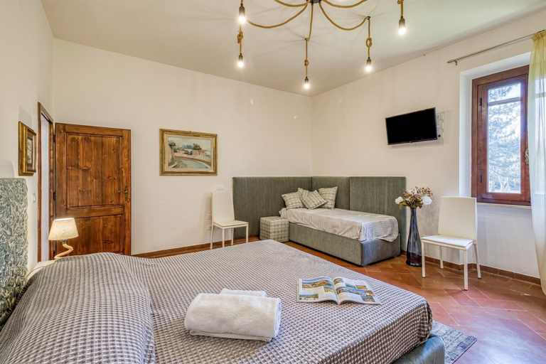 Room 4, Quercia 1 - Relax in Tuscany, Florence