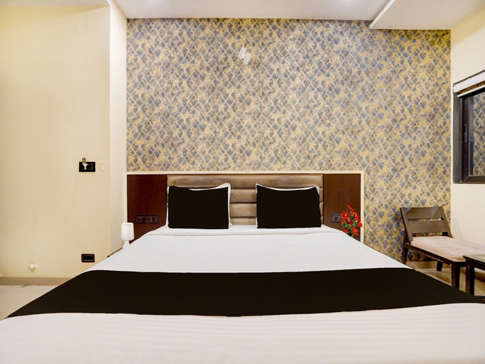 Room 4, Collection O Vyara Railway Station, Tapi