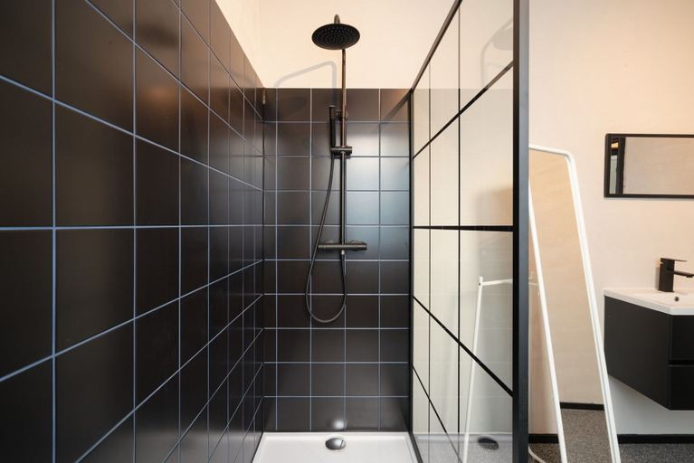 Bathroom 4, Grand Central 2BR Apartment, Antwerpen