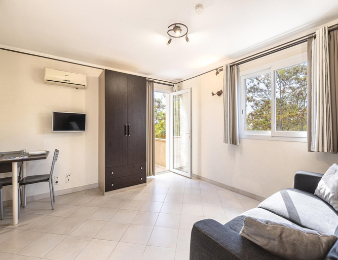 Living room 5, Solenzara Coastal Villa for 4, Corse-du-Sud