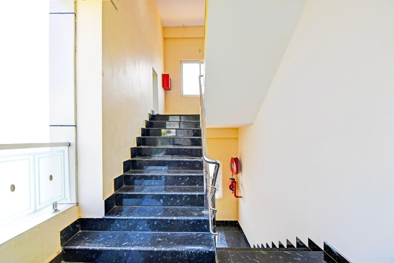 Interior 3, Suite OYO Dwarakanagar Near Gurudwara, Visakhapatnam