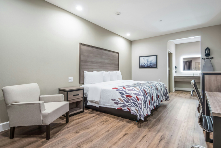 Bedroom 5, Red Roof Inn & Suites Mobile SW - I-10, Mobile