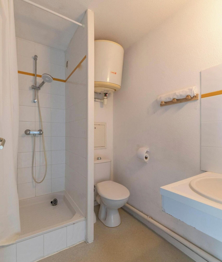 Bathroom, Coastal Holiday in Carcans, Gironde