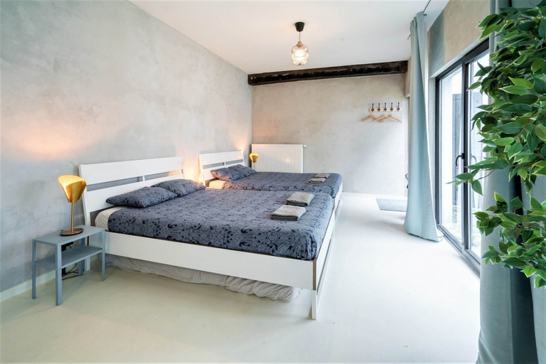 Private kitchen 3, Antwerp Central 1br/7p Apartment, Antwerpen