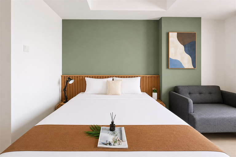Bedroom 2, Urban Sleek Studio at Apartment Collins Boulevard By Travelio, Tangerang