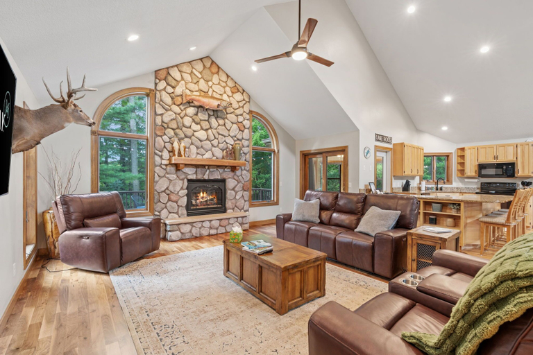 Primary image, Eagle Ridge, Dunn