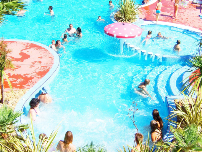Pool 2, Cottage Escape Near Cap D'agde, Hérault