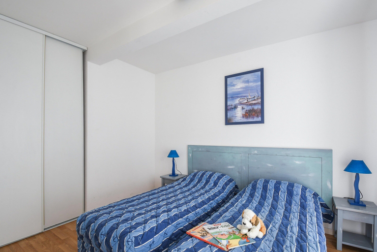Room 2, Family Apartment Near Marina, Vendée
