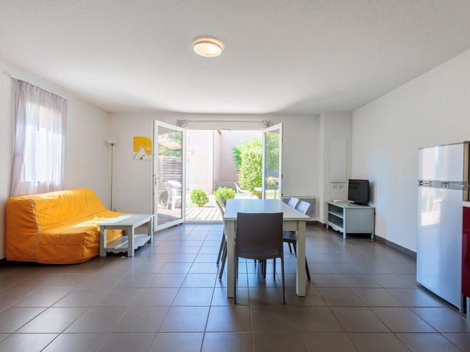 Dining, Duplex Holiday Home With Terrace, Vaucluse