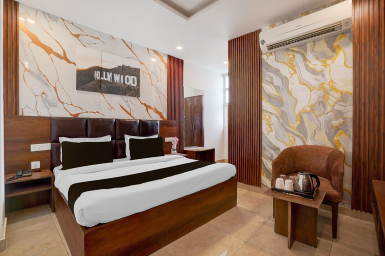 Room 3, Saver Double Hotel Kc Royal, Sahibzada Ajit Singh Nagar
