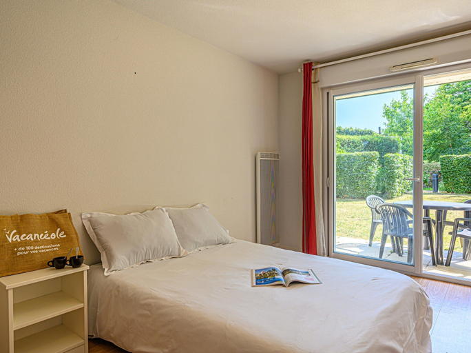 Room 4, Apartment Stay for 4 in Plescop, Morbihan