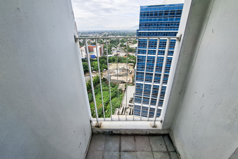 Exterior 3, Bright and Comfortable Studio Room at Apartment Tuscany Residence By Travelio, Tangerang Selatan