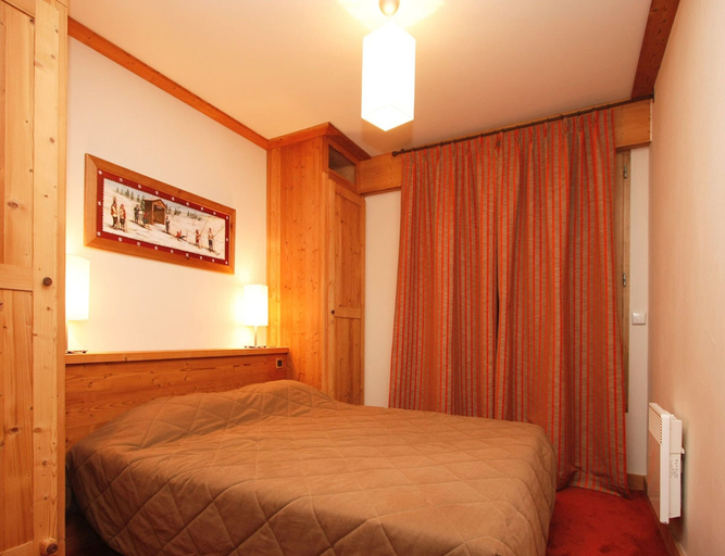 Room 2, Grand Alpine Retreat for Large Group, Isère