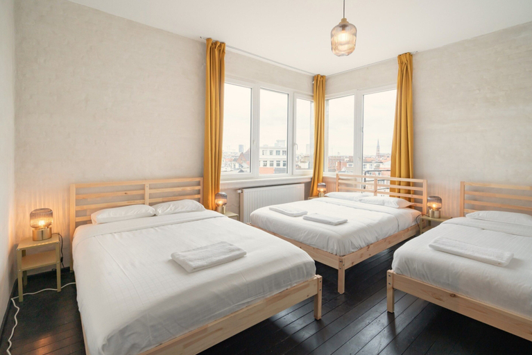 Room 3, Grand Central 2BR Apartment Sleeps 14, Antwerpen