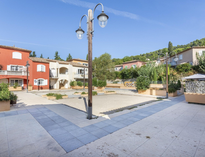 View from property 4, 2-person Studio in Callian, Var