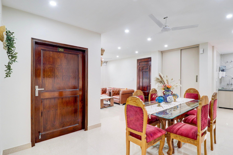 Reception 2, Classic Hotel Nivasa Home Stay, Dehradun