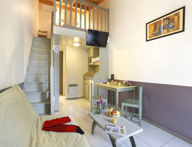 Dining 3, Smart Stay With Mezzanine for Four, Haute-Garonne