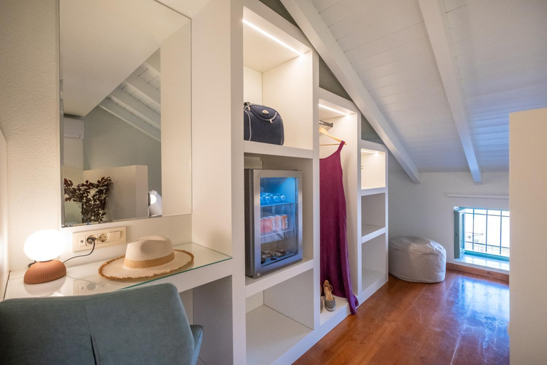 Others 5, 45House, Peloponnese