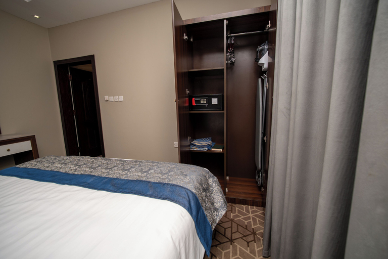 Bedroom 2, Swat Hotel Apartment, Dammam