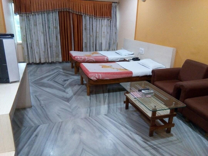 Bedroom, Hotel Shri Krishn, Betul