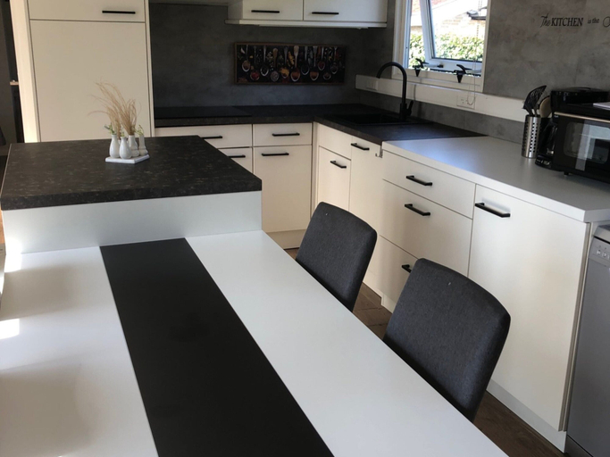 Private kitchen 2, Enigma Lounge Chalet With Swimming Pool, Limburg