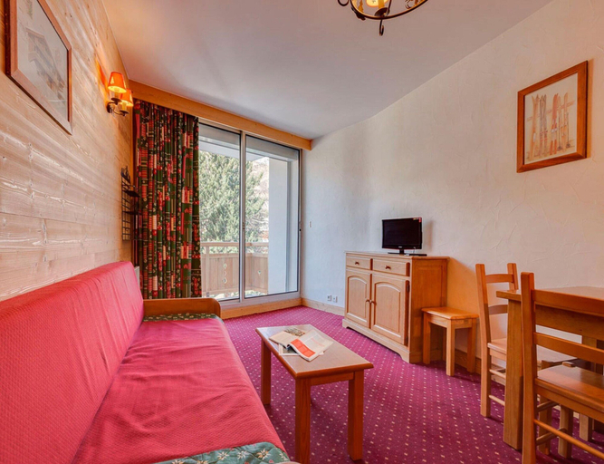 Living room 4, Alpine Studio With Balcony, Isère