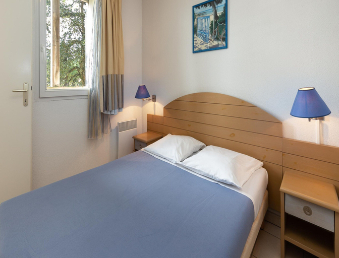Room 2, Escape for Seven Guests, Landes