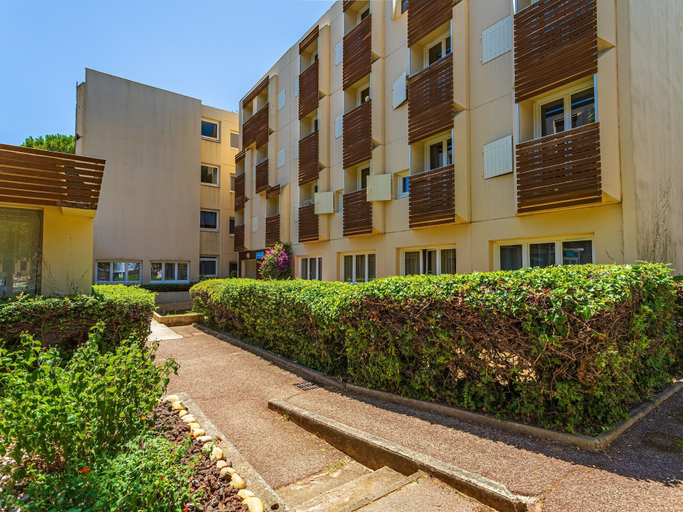 Exterior 2, 4-guest AC Apartment Near Beach, Var