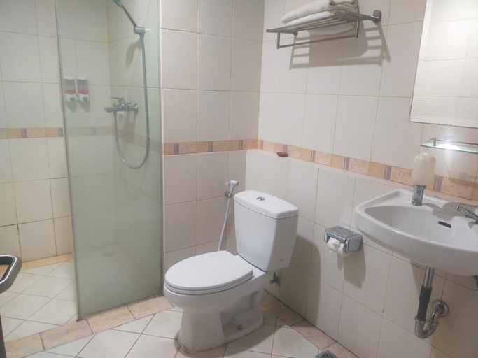 Bathroom 5, Rumah Singgah Batu, Malang