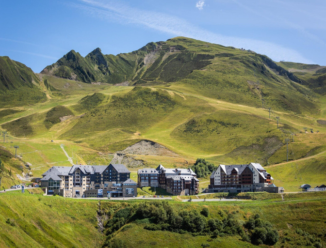 View from property 5, Large Alpine Base for 9 Near Slopes, Hautes-Pyrénées