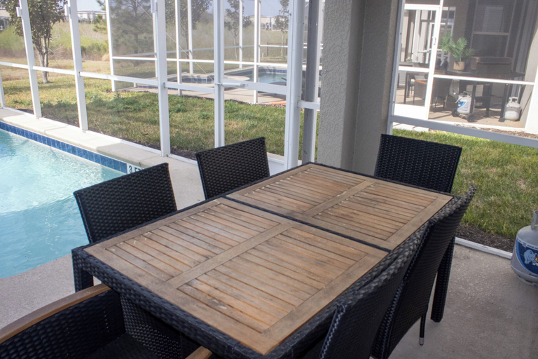 Outdoor dining, 731 Whistling Straits Blvd., Osceola