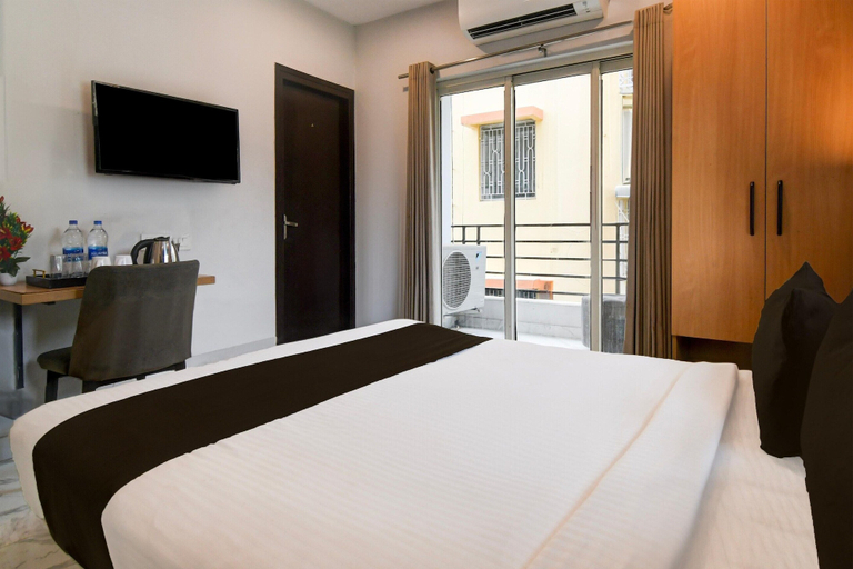 Room 2, Super Collection O Bisarjan Ghat, South 24 Parganas