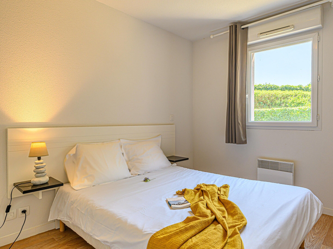 Room 3, Apartment Stay for 4 in Plescop, Morbihan