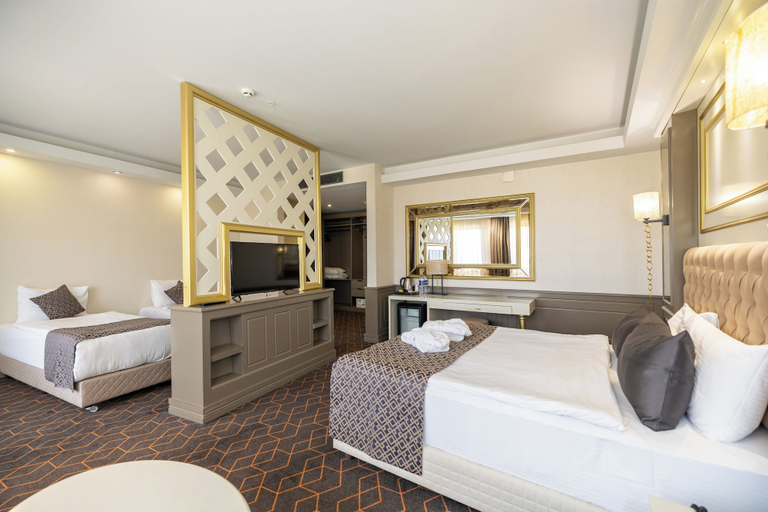Bedroom 2, Grand Thermal Resort Hotel & Spa, Merkez