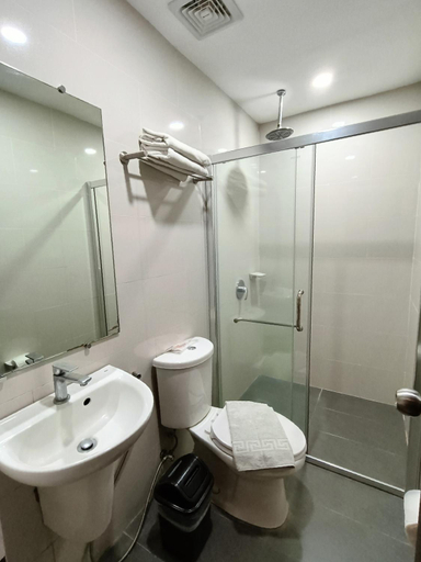 Bathroom 4, Mango Suites, Tuguegarao City