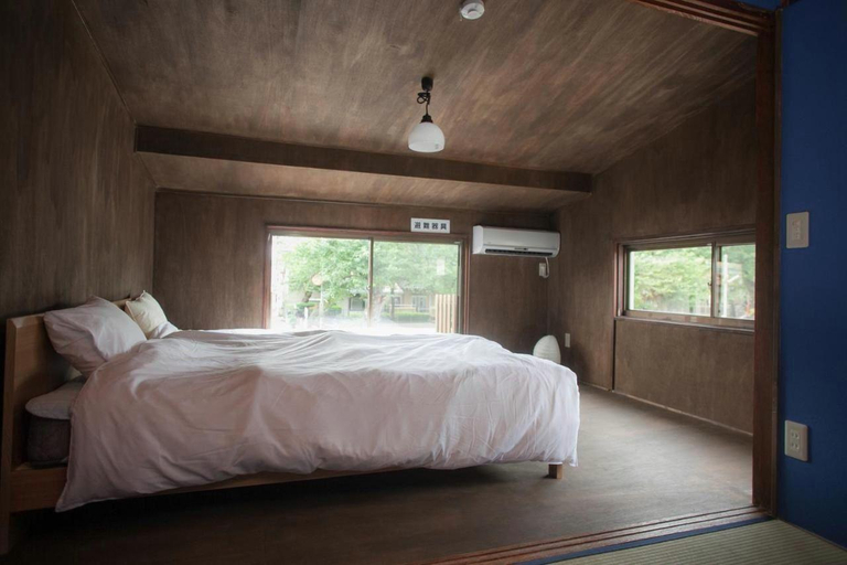 Bedroom 3, Yuzen Tabi-Ne, Kanazawa